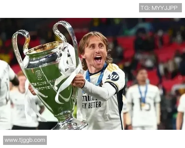 英超激战莱比锡凭帽子戏法力克拜仁全场沸腾解析